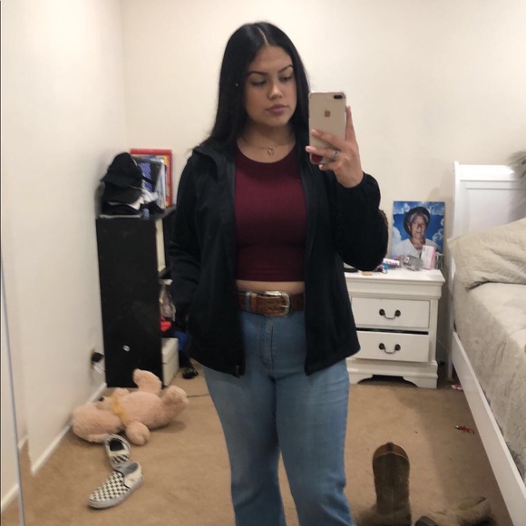 Profile Picture of Lucero Gonzalez (@lucerogm) on Poshmark