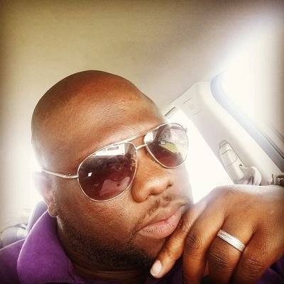 Profile Picture of Lawrence Landers (@Th1rdL314) on Twitter
