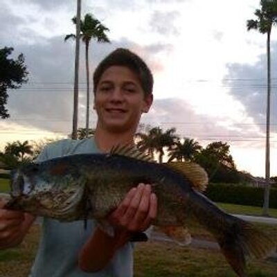 Profile Picture of Jon Holbrook (@HolbrooJon) on Twitter