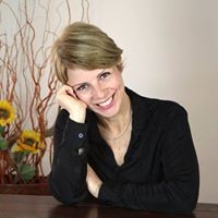 Profile Picture of Julia Nemes (@julia-nemes) on Quora