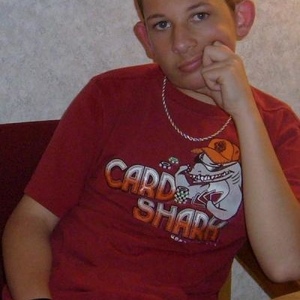 Profile Picture of Gary Holloway (@lazyboygjh) on Myspace