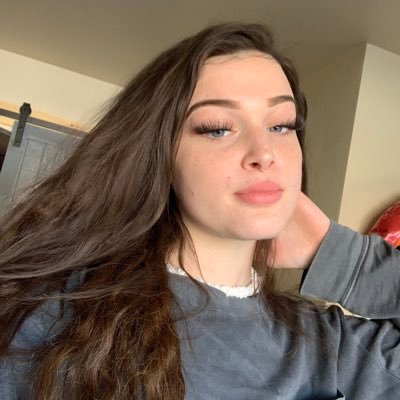 Profile Picture of Elizabeth Bickel (@ElizabethBicke8) on Twitter