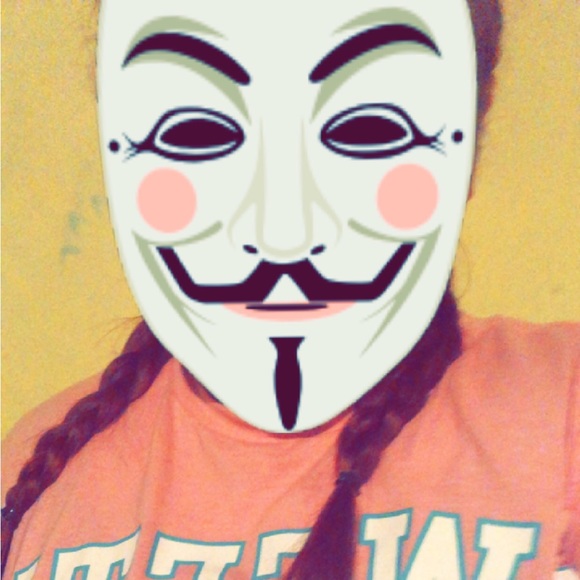 Lilly Brideson - Poshmark Profile Picture of Lilly Brideson (@lillybrideson6) on Poshmark