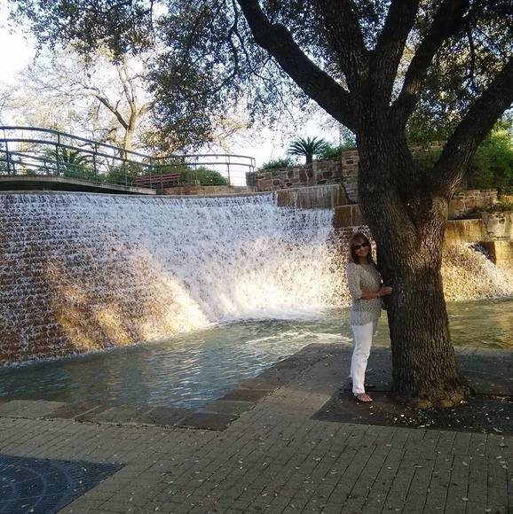 Profile Picture of Della Ermann (@ermann479) on Poshmark