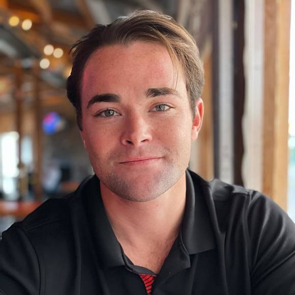 Profile Picture of Bryant Cox (@bryant_cox) on Poshmark