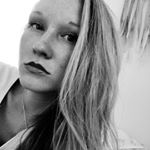 Profile Picture of Carly Goodrich (@carlyscreative) on Instagram