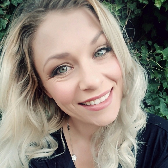 Profile Picture of Rachel Mattson (@rjwascher) on Poshmark