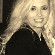 Profile Picture of Dominique Ward (@allenanddom) on Pinterest