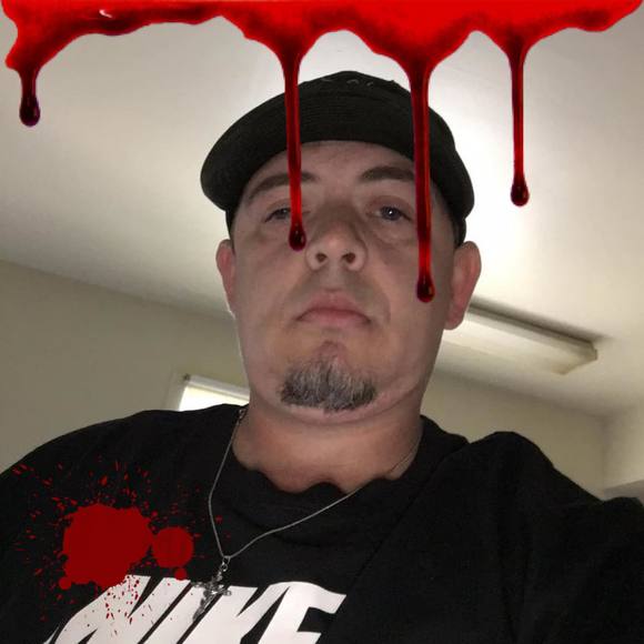 Robert Vanepps - Poshmark Profile Picture of Robert Vanepps (@bobby36) on Poshmark