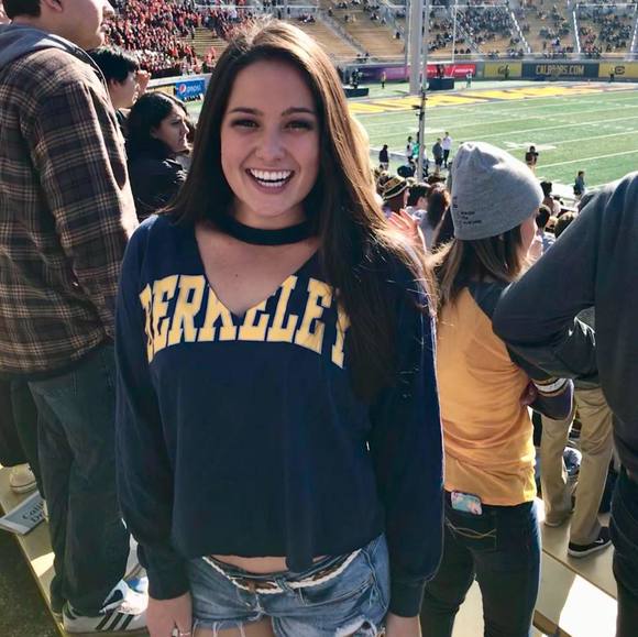 Profile Picture of Paige Mcconnaughy (@paige5679) on Poshmark