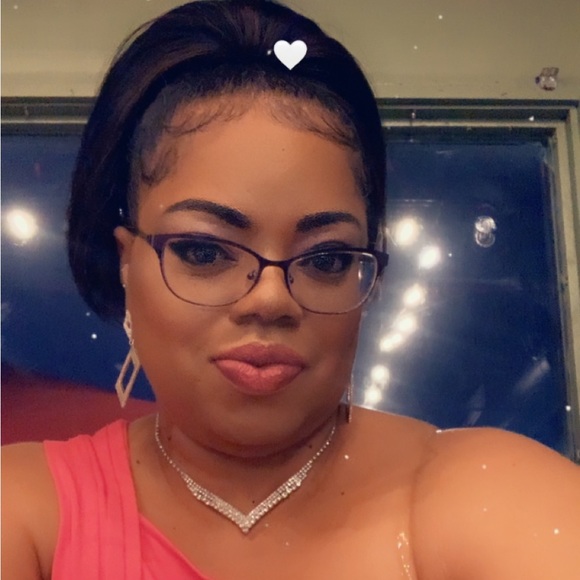 Profile Picture of Melva Johnson (@black_queen000) on Poshmark