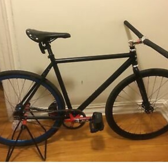 Profile Picture of Jose Blas (@king_1776) on Poshmark