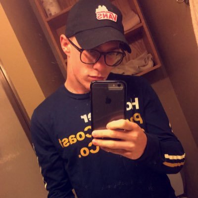 Profile Picture of Blake 💕 😉 (@blake_dye99) on Twitter