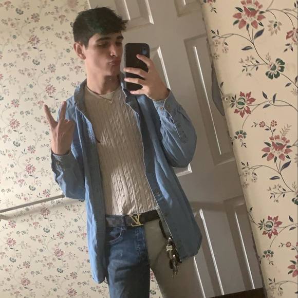 Profile Picture of Kiley Michael (@kileymichael) on Poshmark