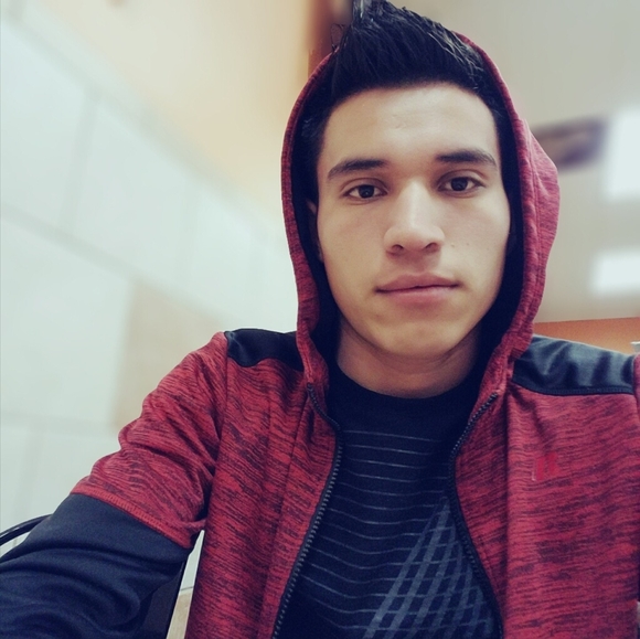 Profile Picture of Diego Diego (@diegoguerra264) on Poshmark
