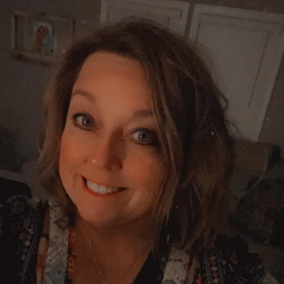 Profile Picture of Jody Anderson (@jodylee17) on Poshmark