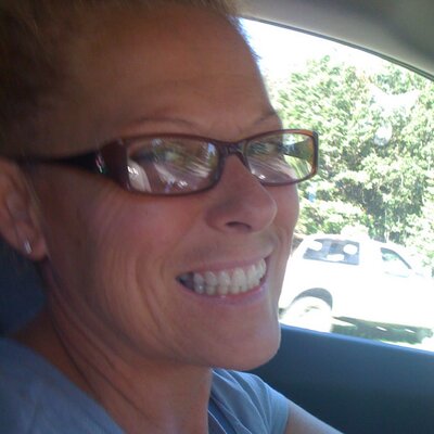 Profile Picture of Polly Walters (@ann_waddie) on Twitter