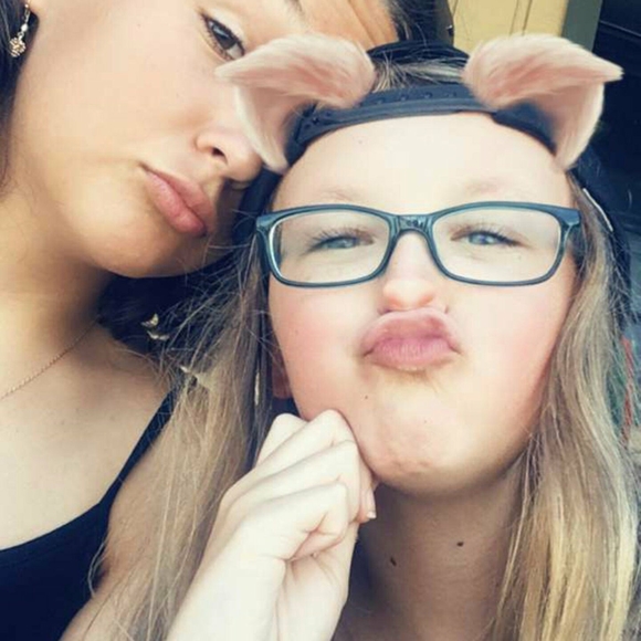 Profile Picture of Jayde Beckemeier (@jaydeeee333) on Poshmark