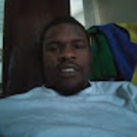 Profile Picture of Rayvonte Smith (@rayvontesmith) on Poshmark