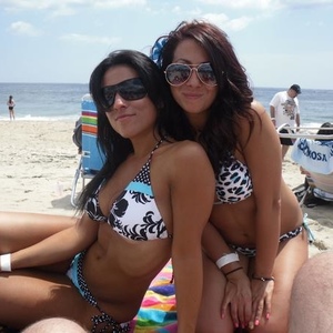 Profile Picture of Jaclyn Love (@icecreamcake00) on Myspace