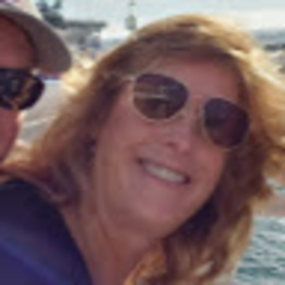 Profile Picture of Karen Lafever (@kllafever) on Poshmark