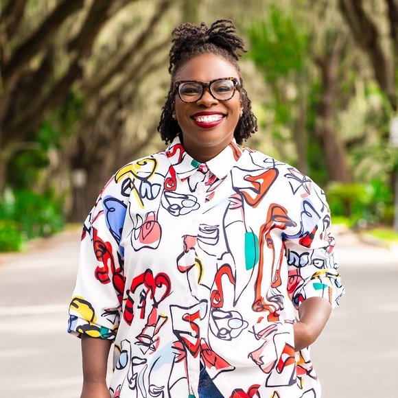Profile Picture of Octavia Singleton- lee (@loveleemama87) on Poshmark