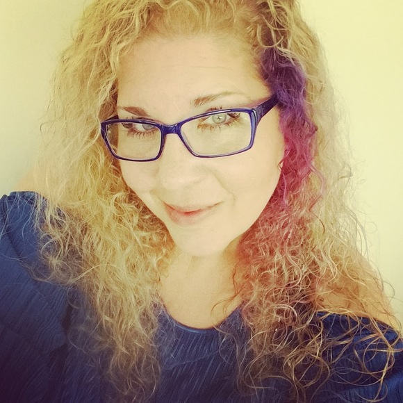 Profile Picture of Tonya Trivett (@fcpdcop3423) on Poshmark