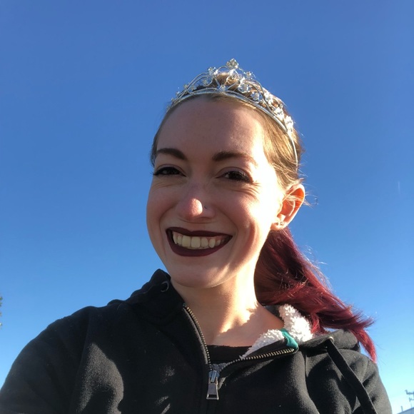 Profile Picture of Nicole Channing (@nchanning) on Poshmark