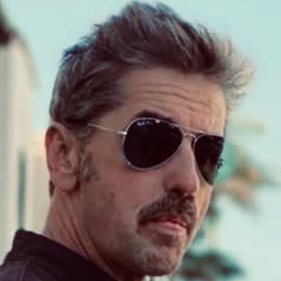 Profile Picture of Edward Horasz (@horaszed) on Poshmark