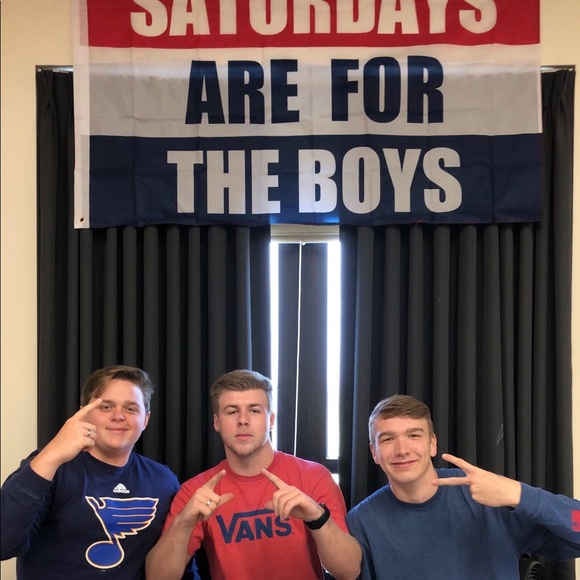 Profile Picture of Simon Jonak (@simonjonak) on Poshmark