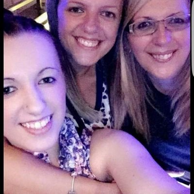 Profile Picture of Angie Pearce (@AngiePe59733296) on Twitter