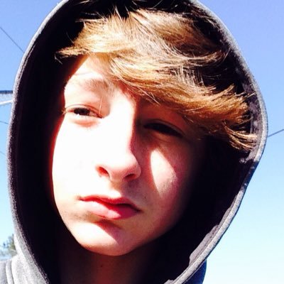 Profile Picture of Matthew Arthurs (@redneckcrayon) on Twitter