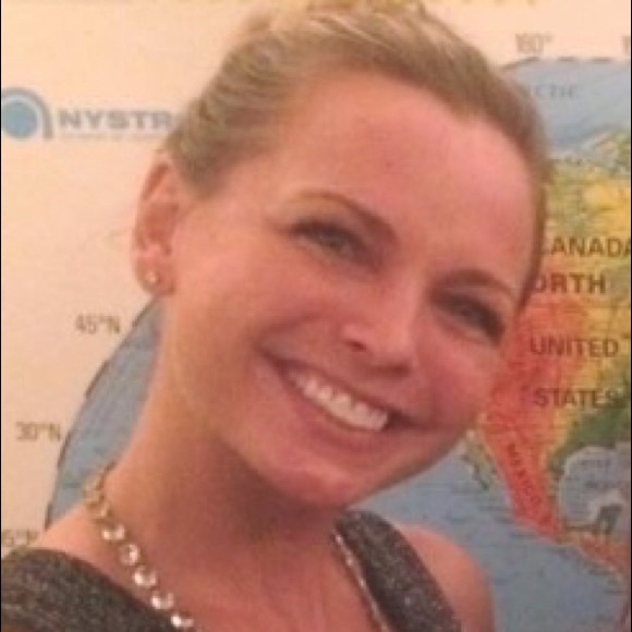 Profile Picture of Natalia Wodecki (@nataliawodecki) on Poshmark