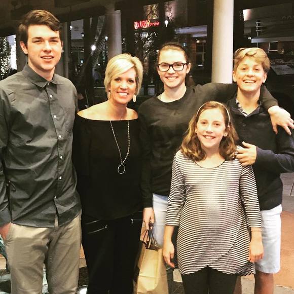 Profile Picture of Michaela Bradley (@micbradley04) on Poshmark