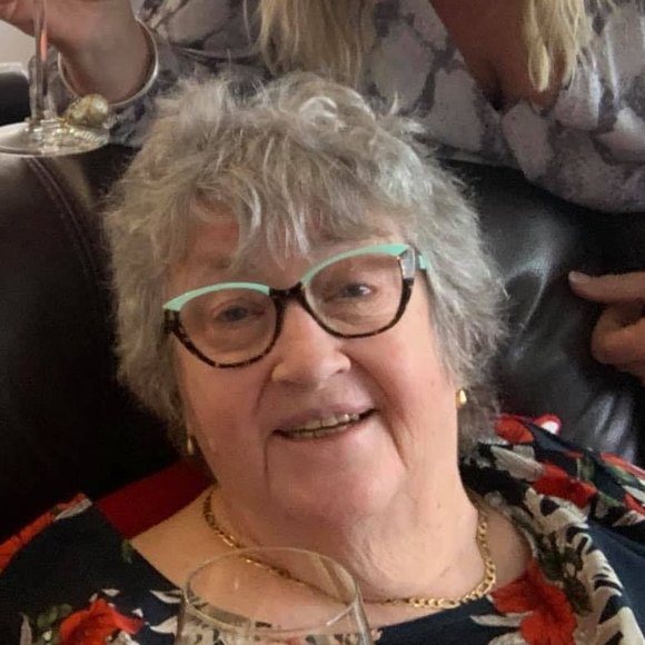 Christina Hayman - Poshmark Profile Picture of Christina Hayman (@christinahayman) on Poshmark