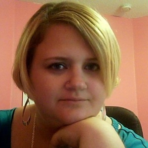 Profile Picture of Hazel Meaux (@lovelyjad1) on Myspace
