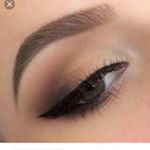 Profile Picture of mia Markland (@mia_molsters_make_up) on Instagram