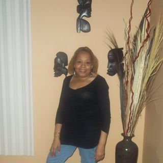 Profile Picture of Alecia Dunlap (@alecia.dunlap) on Facebook