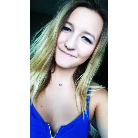 Profile Picture of Madi Kugler (@madikugs) on Poshmark