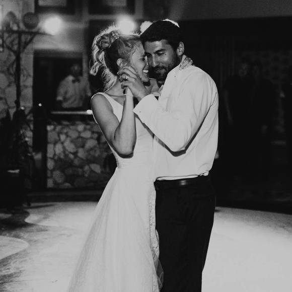 Profile Picture of Annie Bielinski (@bielinsk) on Poshmark