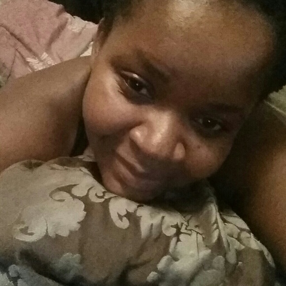 Profile Picture of Brenda Key (@brendag811) on Poshmark