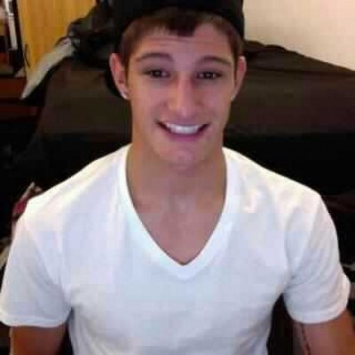 Profile Picture of Christopher (@ChrisLachey) on Twitter