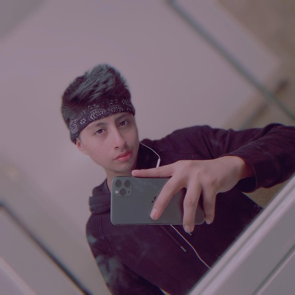 Profile Picture of Steven Rivas (@stevenrivas605) on Poshmark