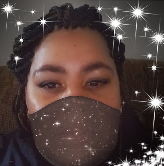 Profile Picture of Melanie Cheairs (@mellymell70) on Poshmark