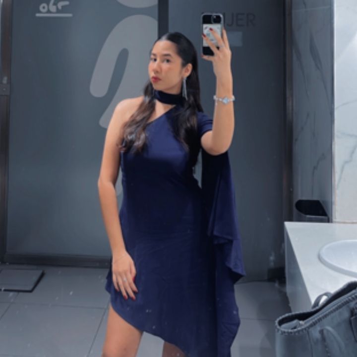 Profile Picture of carolina (@carolinablaker) on Tiktok