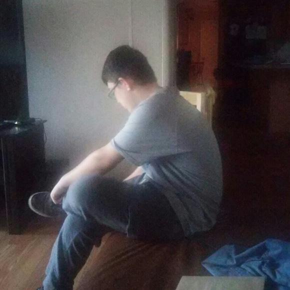 Profile Picture of Alicia Sain (@asain) on Poshmark