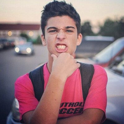 Profile Picture of ● Evan ● (@MatteoEvan) on Twitter