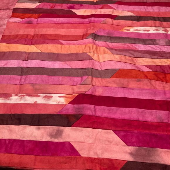 Profile Picture of Mary Sforza (@sweetraptor) on Poshmark