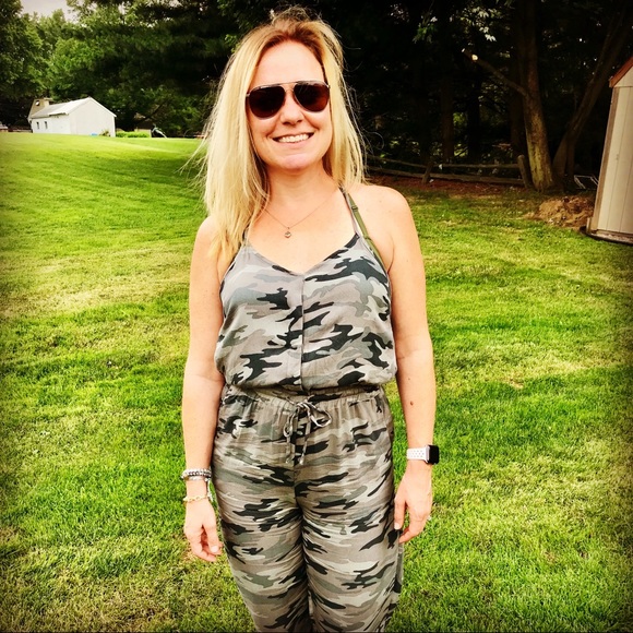 Profile Picture of Nicole Biggie (@nickie829) on Poshmark