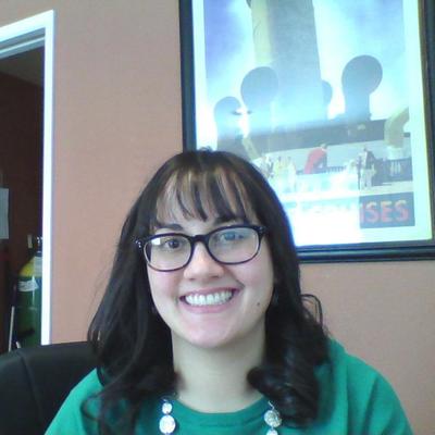 Profile Picture of Jasmine Enciso (@sisterstrings) on Twitter